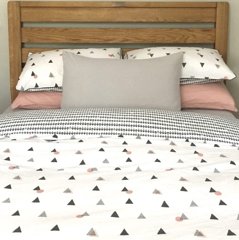 bedroom-organic-cotton-linen-oak-bed-frame